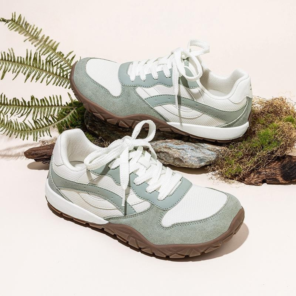 Trail Retro Wide-Fit Sneakers