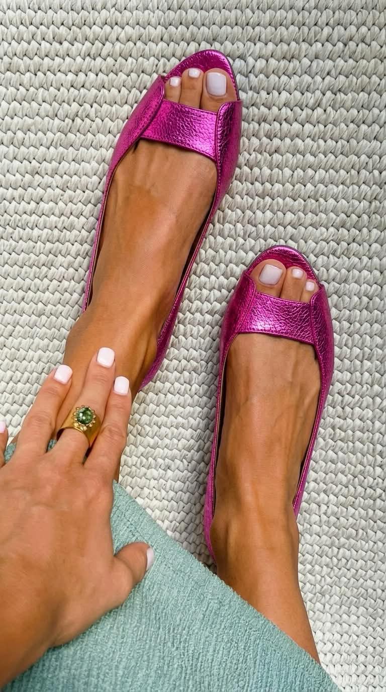 Vela Golden Comfort Sandals