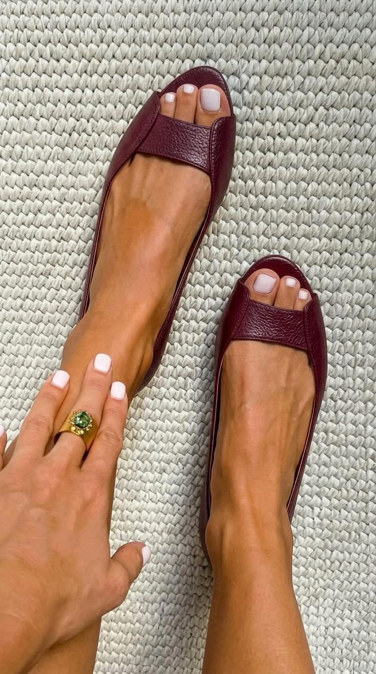 Vela Golden Comfort Sandals