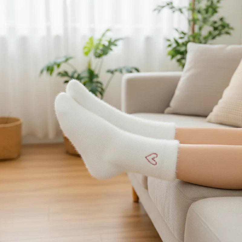 5 Pairs of Socks – Plush Cozy Comfort
